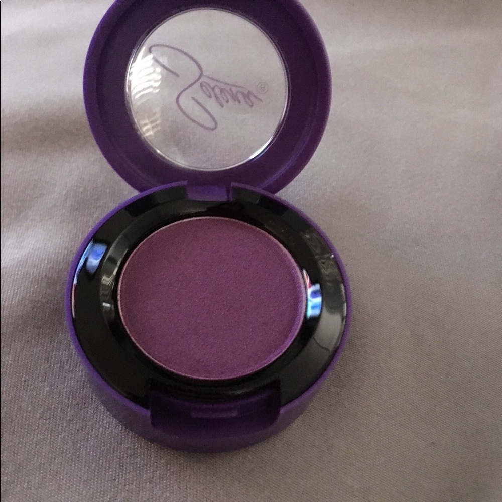 mac selena set of eyeshadows - Picture 4 of 8
